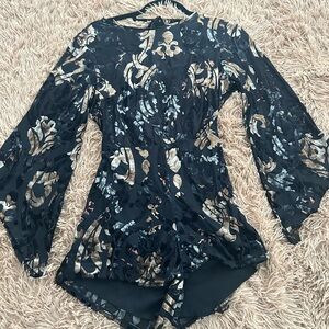 Fashion Nova Short Open Back Romper with Winged Sleeve